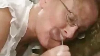 Buxom শ্যামাঙ্গিনী অ ...