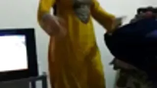 বৃহদায়তন juggs সঙ্গ ...