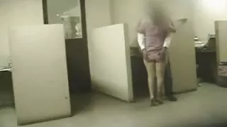 হর্নি ডুড স্পুনিং পজ ...