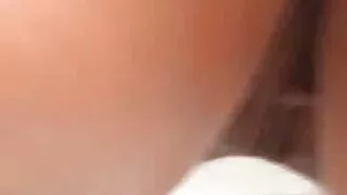 বড় tits সঙ্গে এশিয় ...