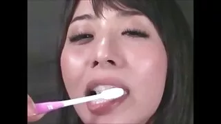 বুটিলিসিয়াস ব্লন্ডি ...