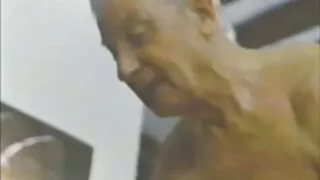 কিঙ্কি লি স্টোন পিছন ...